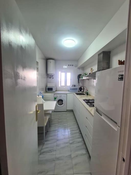 Nice Beachside 2-Bd Apt Near Barcelona Cunit Kültér fotó