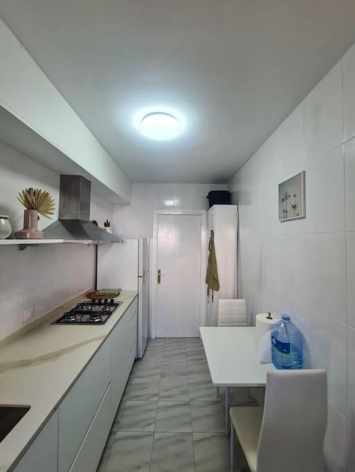 Nice Beachside 2-Bd Apt Near Barcelona Cunit Kültér fotó