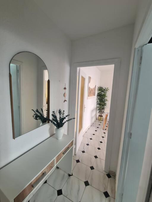 Nice Beachside 2-Bd Apt Near Barcelona Cunit Kültér fotó