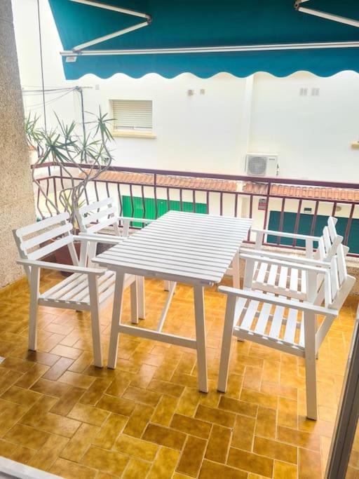 Nice Beachside 2-Bd Apt Near Barcelona Cunit Kültér fotó